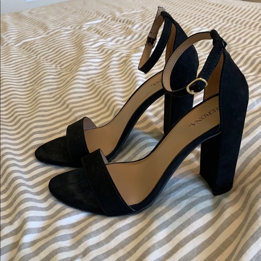 Suede black heels